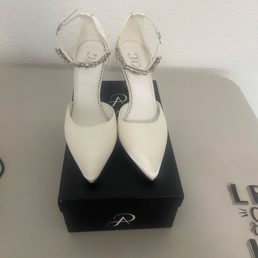 Adrianna Papell White Heels with Silver Accents